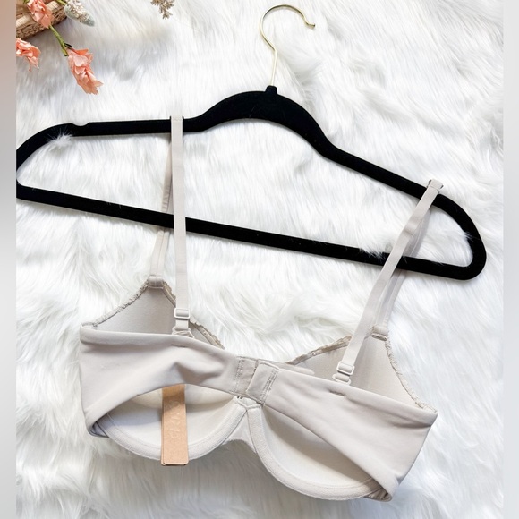 Skims FITS EVERYBODY LACE
T-SHIRT BRA nwt - Picture 4 of 4